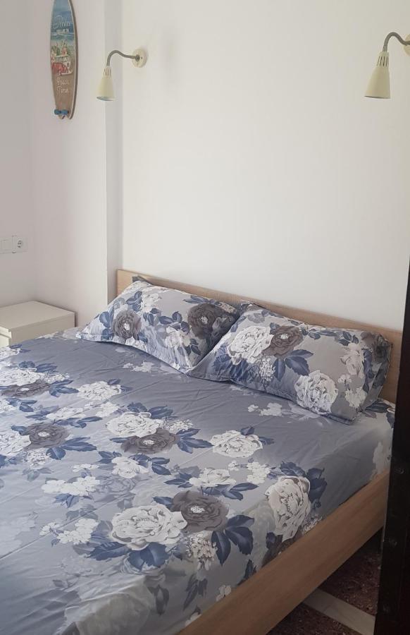 Apartment With Two Rooms Near The Beach Asproválta Eksteriør bilde